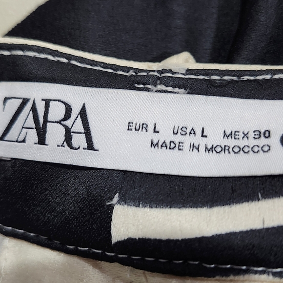 Zara Geometrical Print Wideleg Pants Size L - Picture 4 of 4